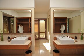 Komaneka at Monkey Forest