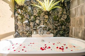 Komaneka at Monkey Forest