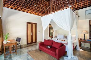 Komaneka at Monkey Forest