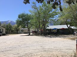 Olancha RV Park & Motel