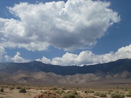 Olancha RV Park & Motel