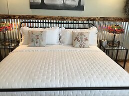 Olancha RV Park & Motel