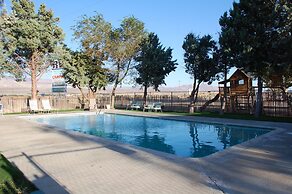 Olancha RV Park & Motel