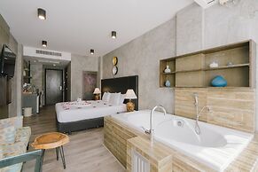 Patong Signature Boutique Hotel