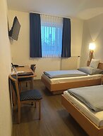 Hotel Am Vogelsanger Weg