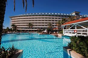 Crystal Admiral Resort Suites & SPA – All Inclusive