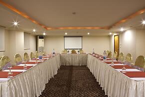 Crystal Admiral Resort Suites & SPA – All Inclusive