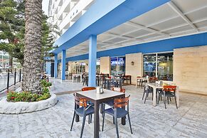 Crystal Admiral Resort Suites & SPA – All Inclusive