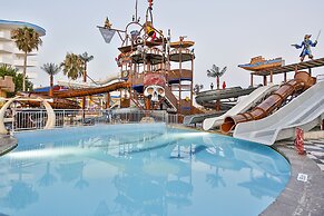 Crystal Admiral Resort Suites & SPA – All Inclusive