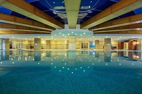 Crystal Admiral Resort Suites & SPA – All Inclusive