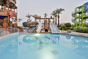 Crystal Admiral Resort Suites & SPA – All Inclusive