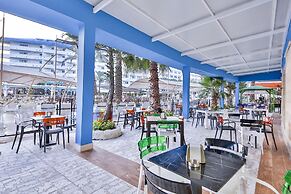 Crystal Admiral Resort Suites & SPA – All Inclusive