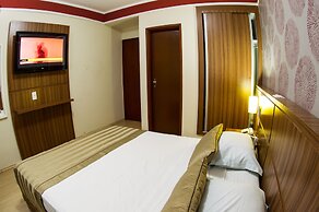 Leon Park Hotel e Convenções