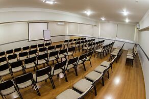 Leon Park Hotel e Convenções