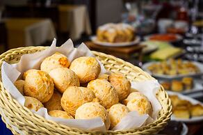 Leon Park Hotel e Convenções