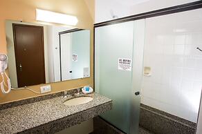 Leon Park Hotel e Convenções