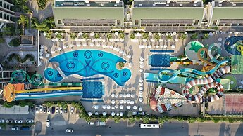 Crystal Waterworld Aqua Collection