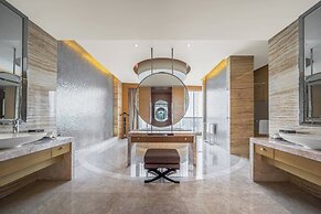 Renaissance Chengdu Hotel