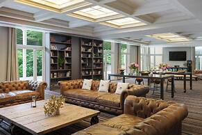 Renaissance Paris Hippodrome De St. Cloud Hotel