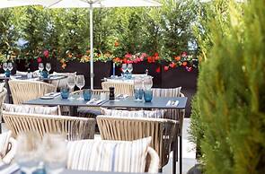 Renaissance Paris Hippodrome De St. Cloud Hotel