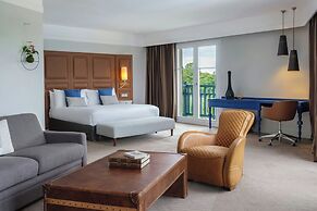 Renaissance Paris Hippodrome De St. Cloud Hotel