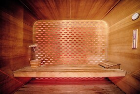 Renaissance Paris Hippodrome De St. Cloud Hotel