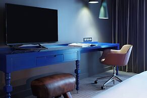 Renaissance Paris Hippodrome De St. Cloud Hotel