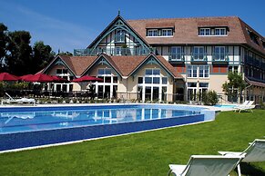 Renaissance Paris Hippodrome De St. Cloud Hotel