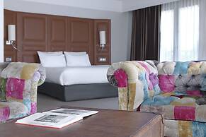 Renaissance Paris Hippodrome De St. Cloud Hotel