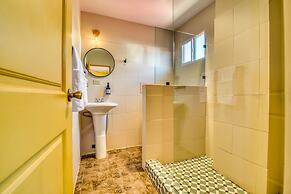 Bocas Paradise Hotel