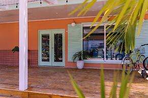 Bocas Paradise Hotel