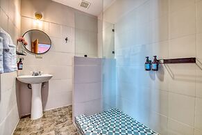 Bocas Paradise Hotel