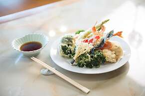 Microtel by Wyndham South Forbes near Nuvali