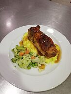 Ramada by Wyndham Usak