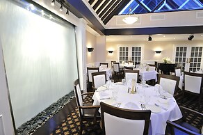 L'Escale Hôtel Suites