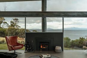 Avalon Coastal Retreat