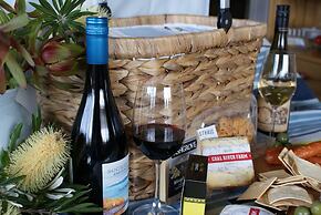 Avalon Coastal Retreat