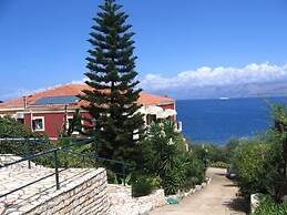 Apraos Bay Hotel