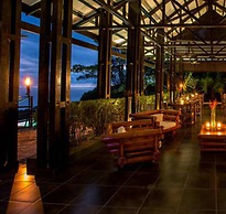 Tiki Villas Rainforest Lodge & Spa