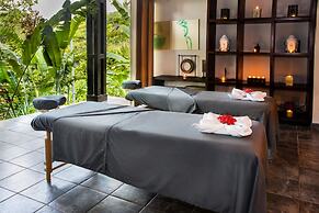 Tiki Villas Rainforest Lodge & Spa
