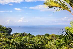 Tiki Villas Rainforest Lodge & Spa