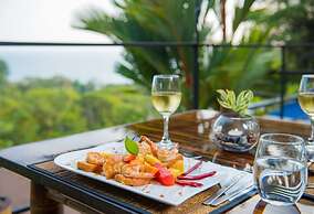 Tiki Villas Rainforest Lodge & Spa