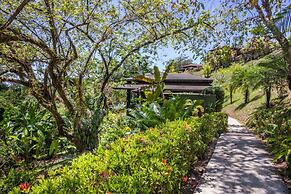 Tiki Villas Rainforest Lodge & Spa