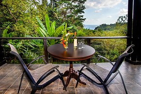 Tiki Villas Rainforest Lodge & Spa