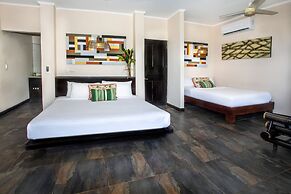 Tiki Villas Rainforest Lodge & Spa