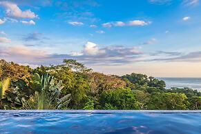 Tiki Villas Rainforest Lodge & Spa