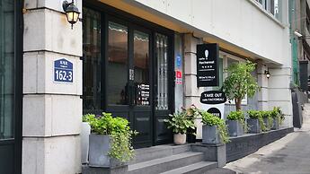 Won's Ville Myeongdong