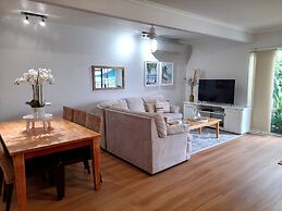 Airlie Apartments