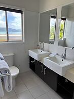 Airlie Apartments