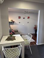 Airlie Apartments